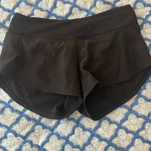 black lululemon speed up shorts 2 inch